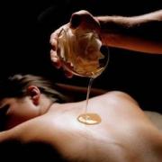 Massage ayurvedique a l huile 1